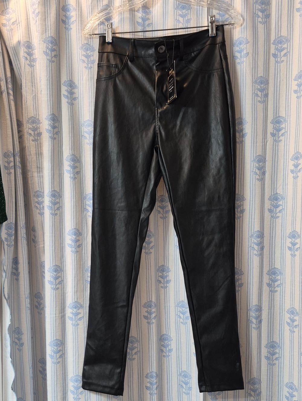 Shinestar Super High waist Perfect Fit Vegan Leather  Pants Sz S NWT